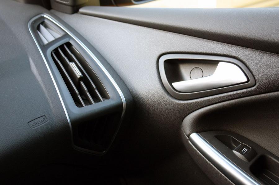  Ford Focus ST 2013 года  (фото 61 из 92)